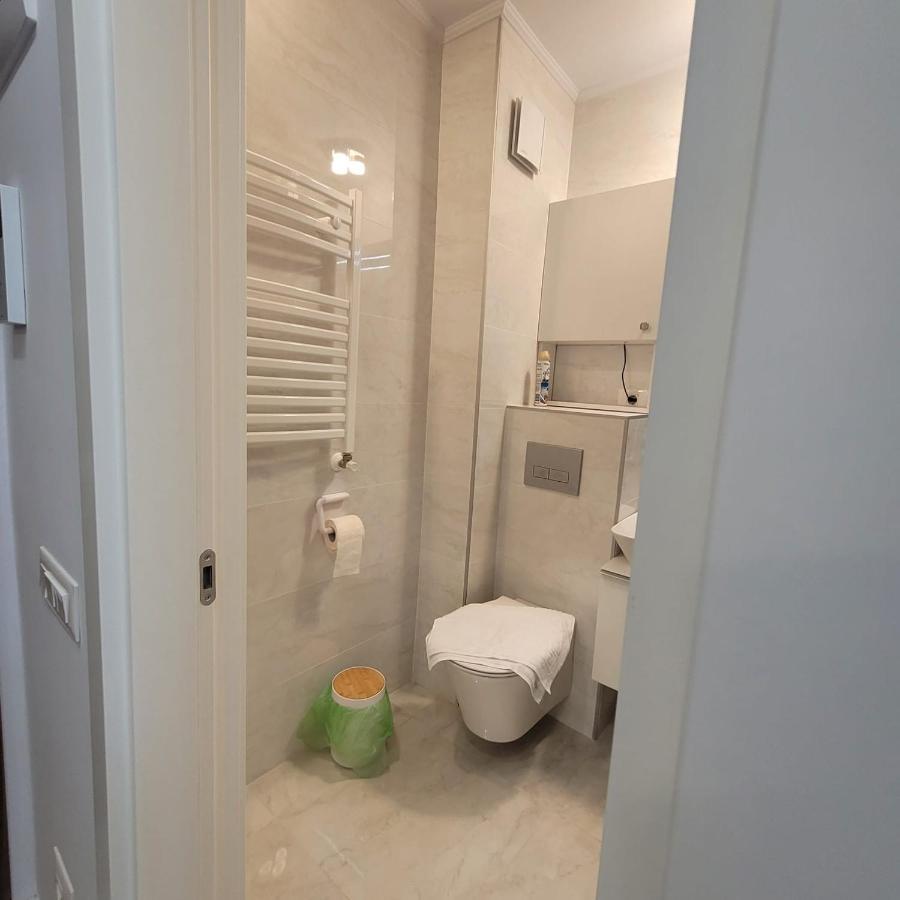 Studio 10 - Catedral Residence Bucharest - Free Parking Exterior foto